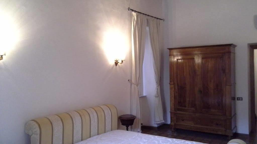 Ferienwohnung Liv'In Roma Campo Dei Fiori Exterior foto