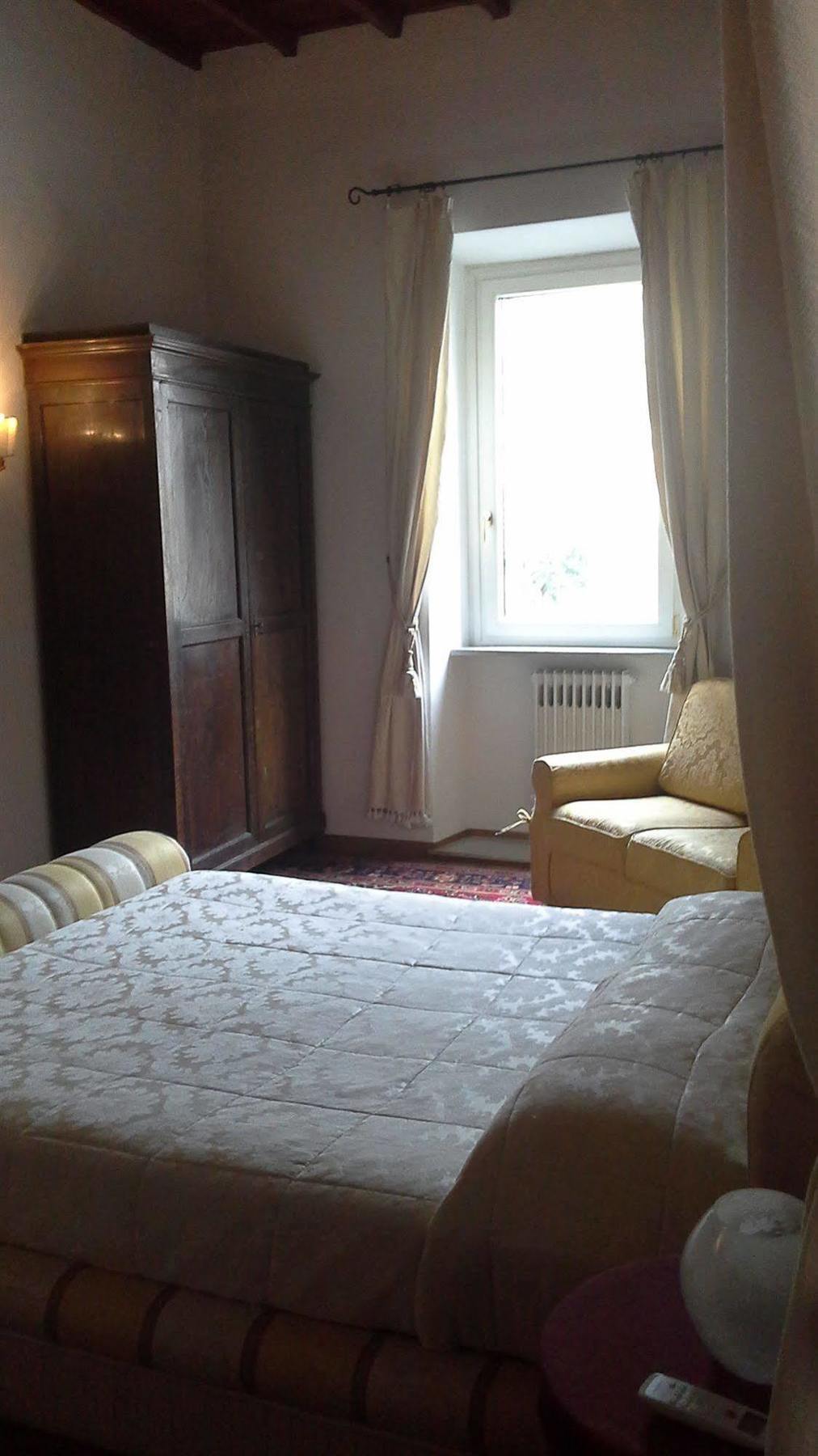 Ferienwohnung Liv'In Roma Campo Dei Fiori Exterior foto