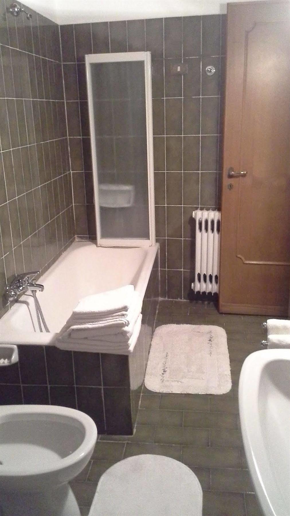 Ferienwohnung Liv'In Roma Campo Dei Fiori Exterior foto